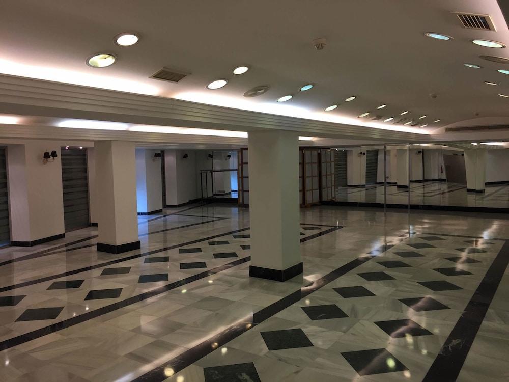 Ohtels Gran Hotel Almería Exterior photo