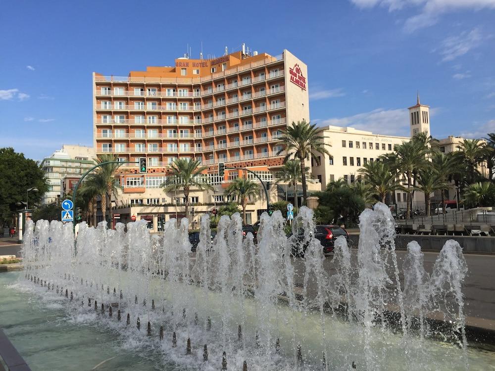 Ohtels Gran Hotel Almería Exterior photo