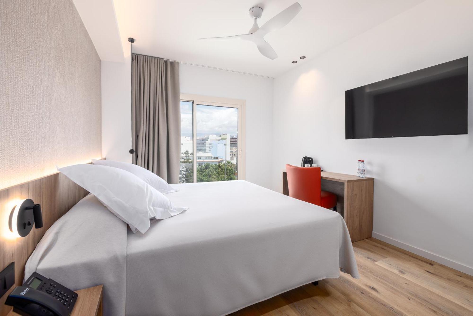 Ohtels Gran Hotel Almería Room photo