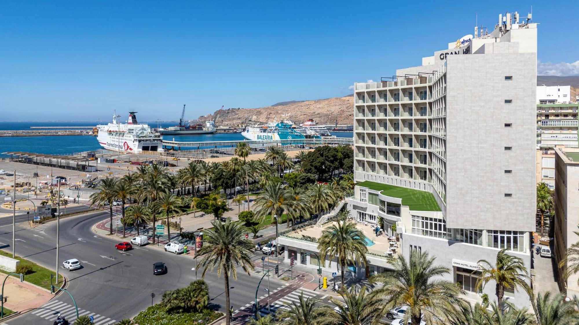 Ohtels Gran Hotel Almería Exterior photo