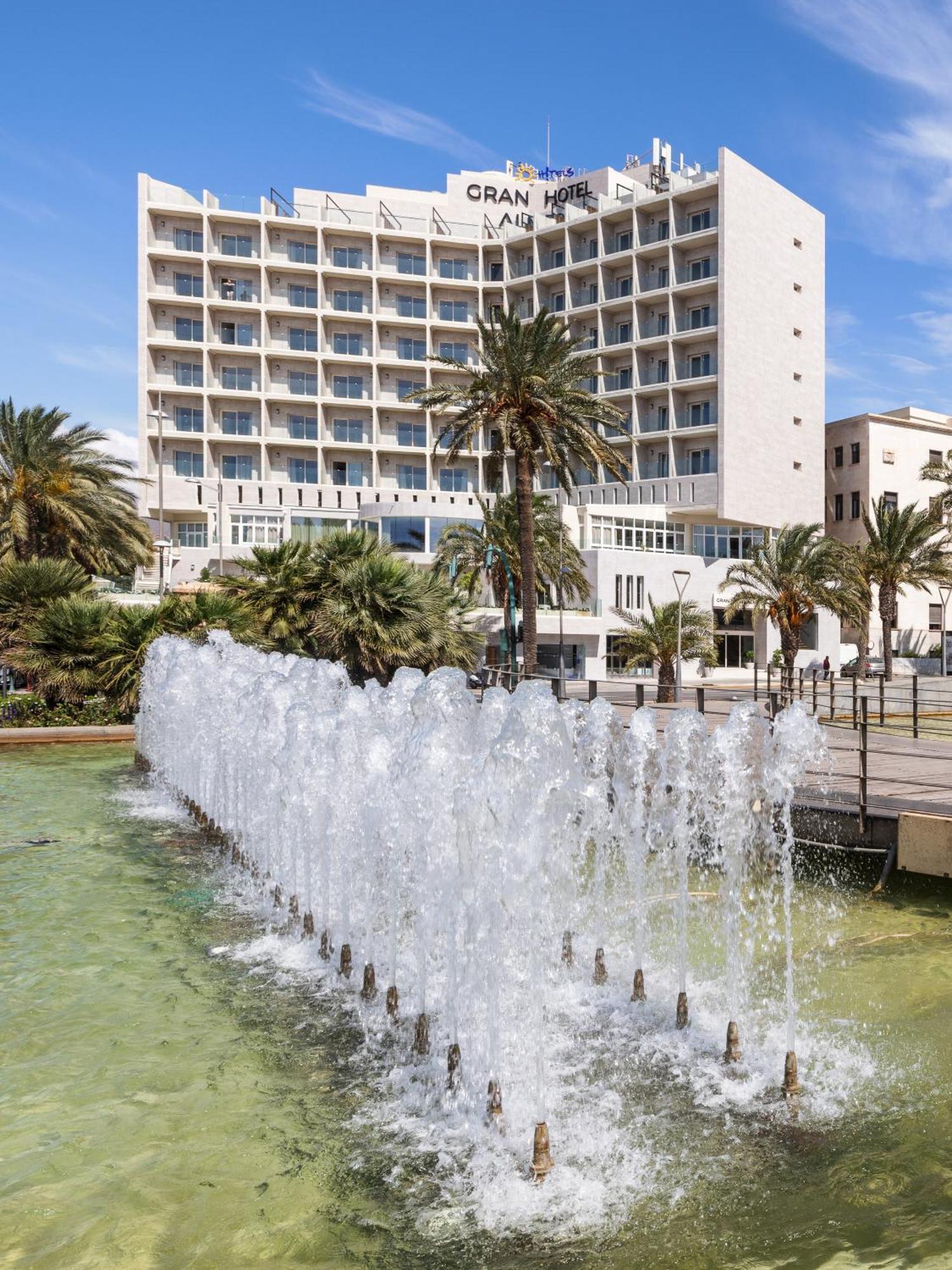 Ohtels Gran Hotel Almería Exterior photo